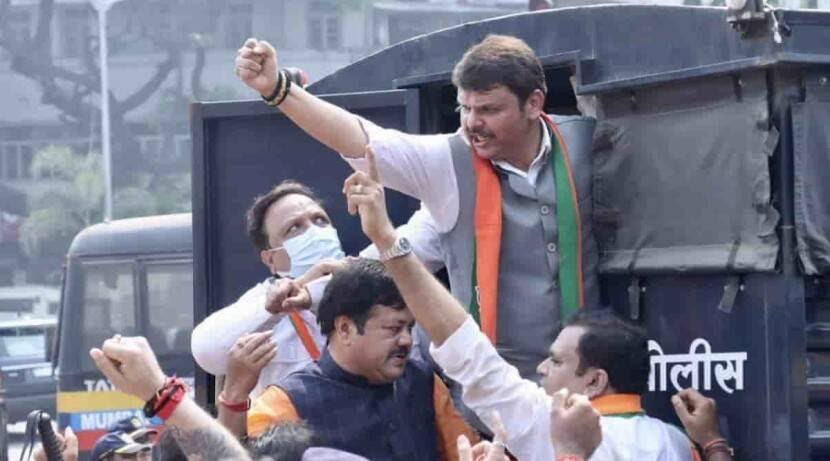 काँग्रेसची वाटचाल तरुणाईकडे चिंतन शिबिरात नेत्यांच्या निवृत्तीचं वय निश्चित
