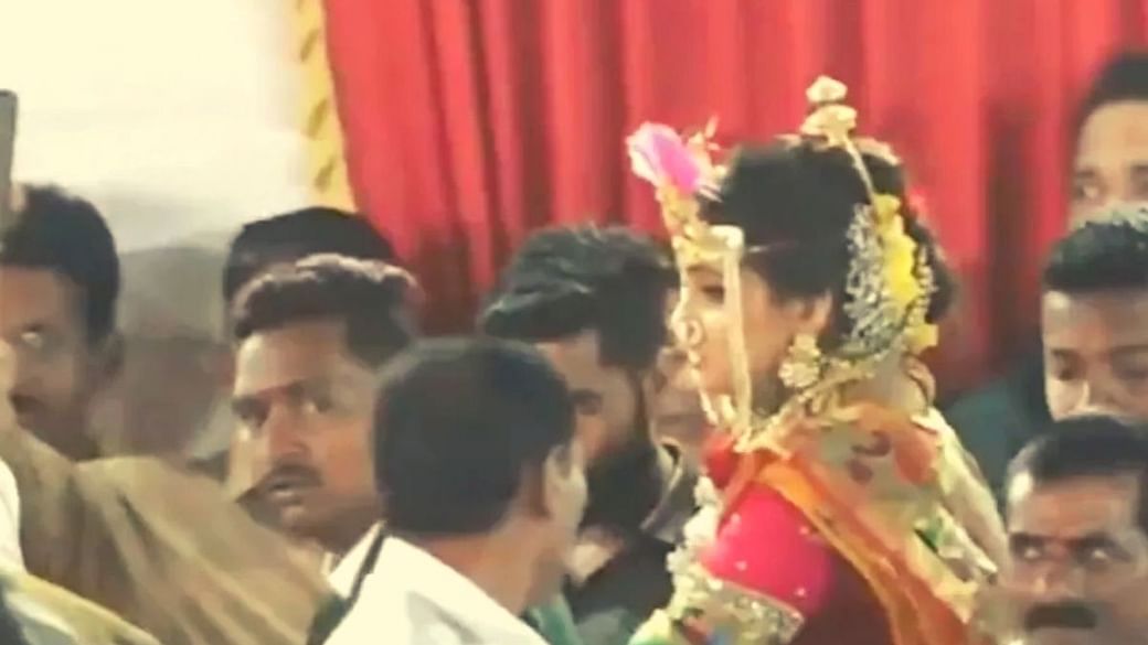 राष्ट्रवादीच्या कार्यकर्त्यांना मारहाण प्रकरणी महिला आयोगाकडून चौकशीचे आदेश