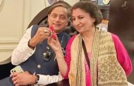 आग लगी बस्तीमे, शशी थरूर मस्ती में... कोण म्हणाले वाचा