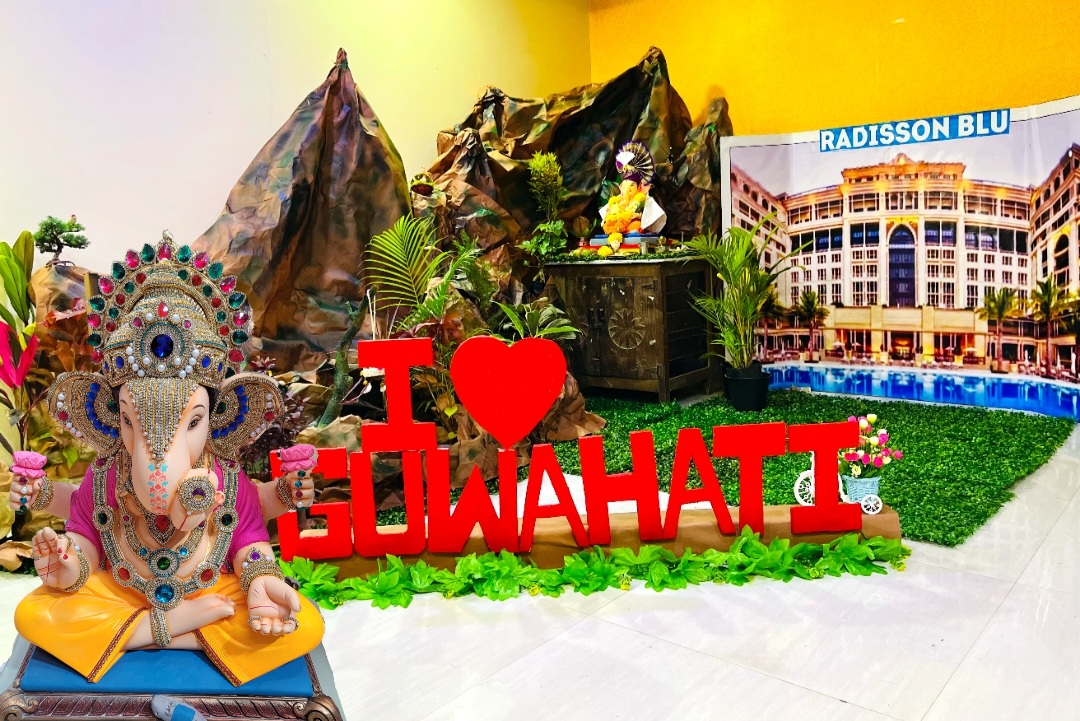 काय डोंगर..झाडी.. हाटील..राजकीय सत्तांतराच्या पार्श्भूमीवर 