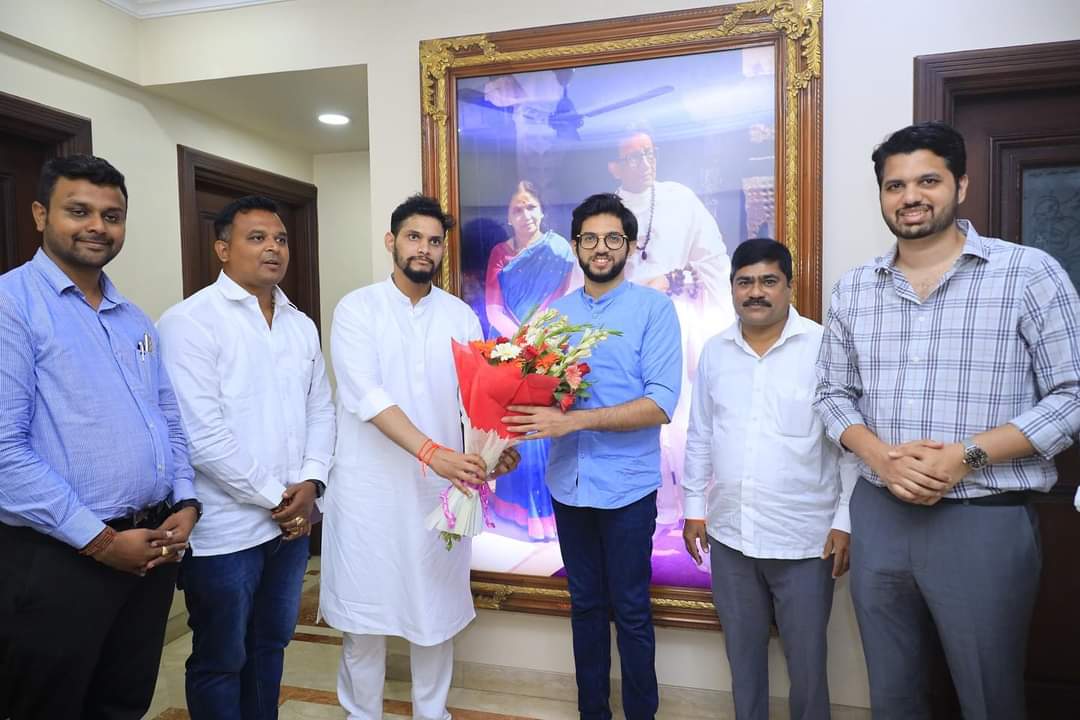 भाजप युवा मोर्चाचे प्रदेश सदस्य यशवर्धन कदमबांडे यांचा शिवसेनेत प्रवेश