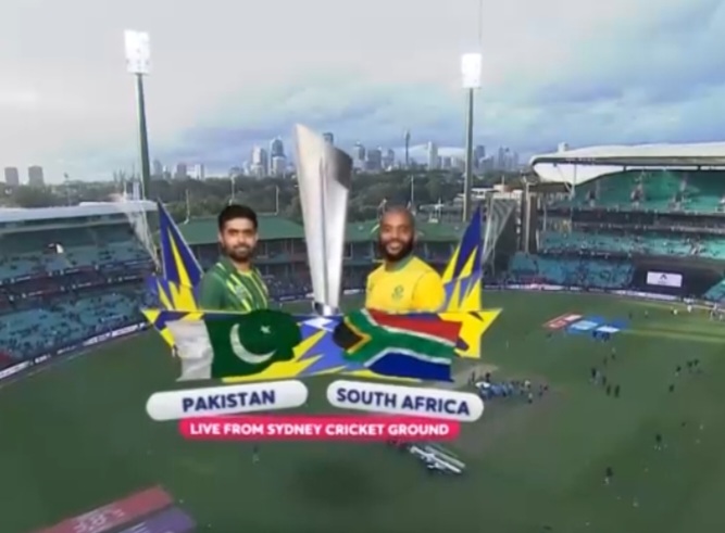 न्यूझीलंडला हरवत पाकिस्तान फायनलमध्ये दाखल