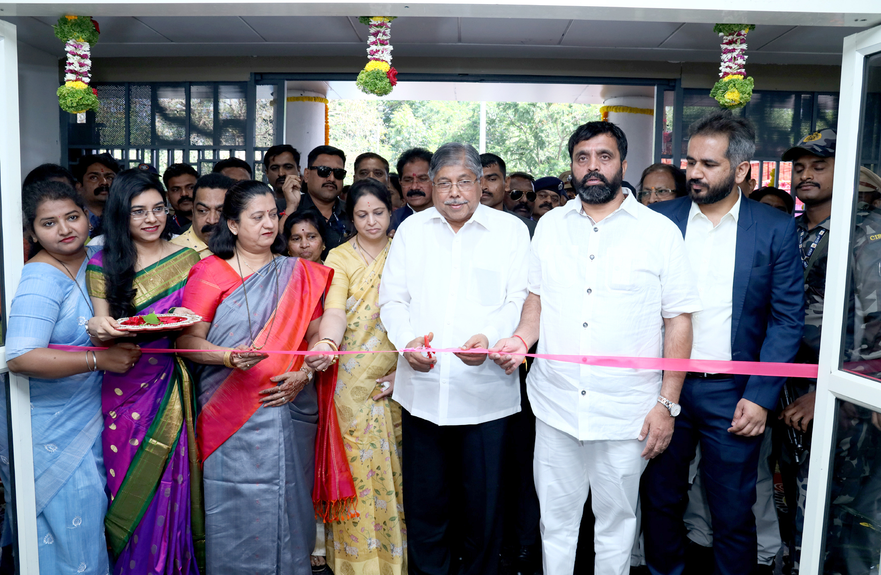 शंकरराव मासुळकर अर्बन हेल्थ सेंटर व आय हॉस्पिटलचे लोकार्पण