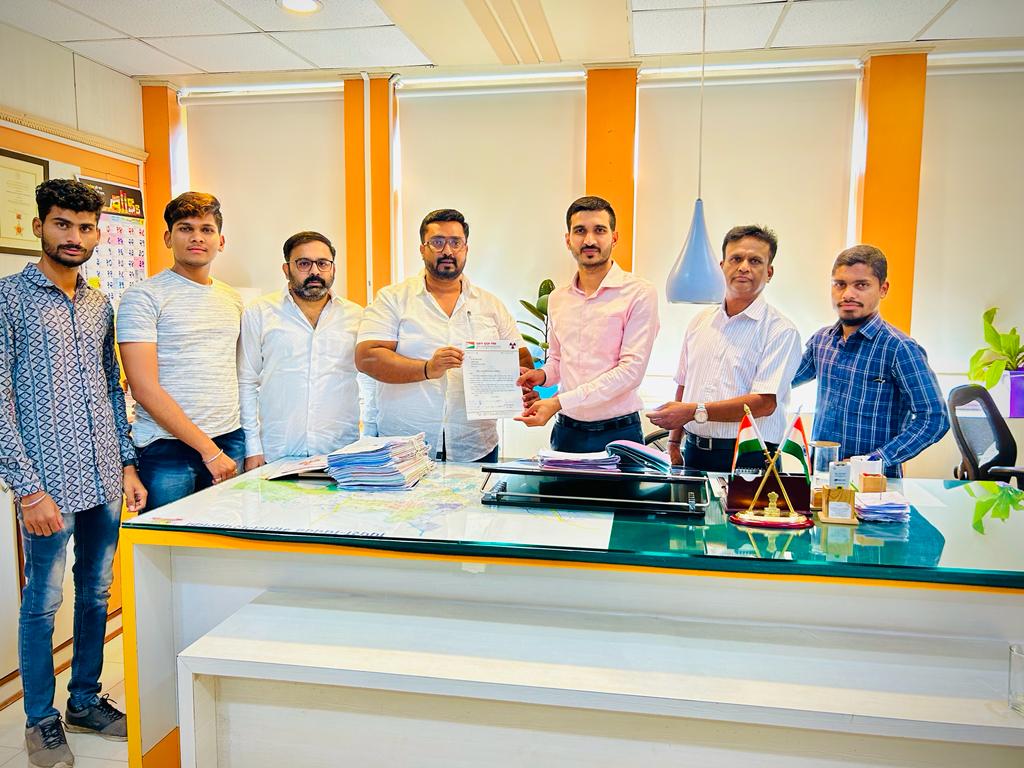 महापालिका नाट्यगृहाचे खाजगीकरण कोणाचे पुनर्वसन करण्यासाठी