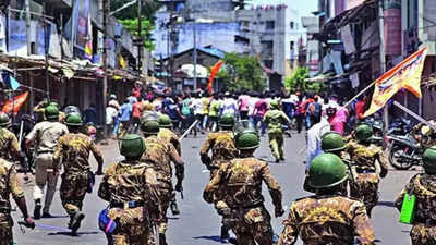 मुंबईत औरंगजेबच्या व्हॉट्सअ‍ॅप प्रोफाइलच्या फोटोवरून अनेकांना घेतले ताब्यात