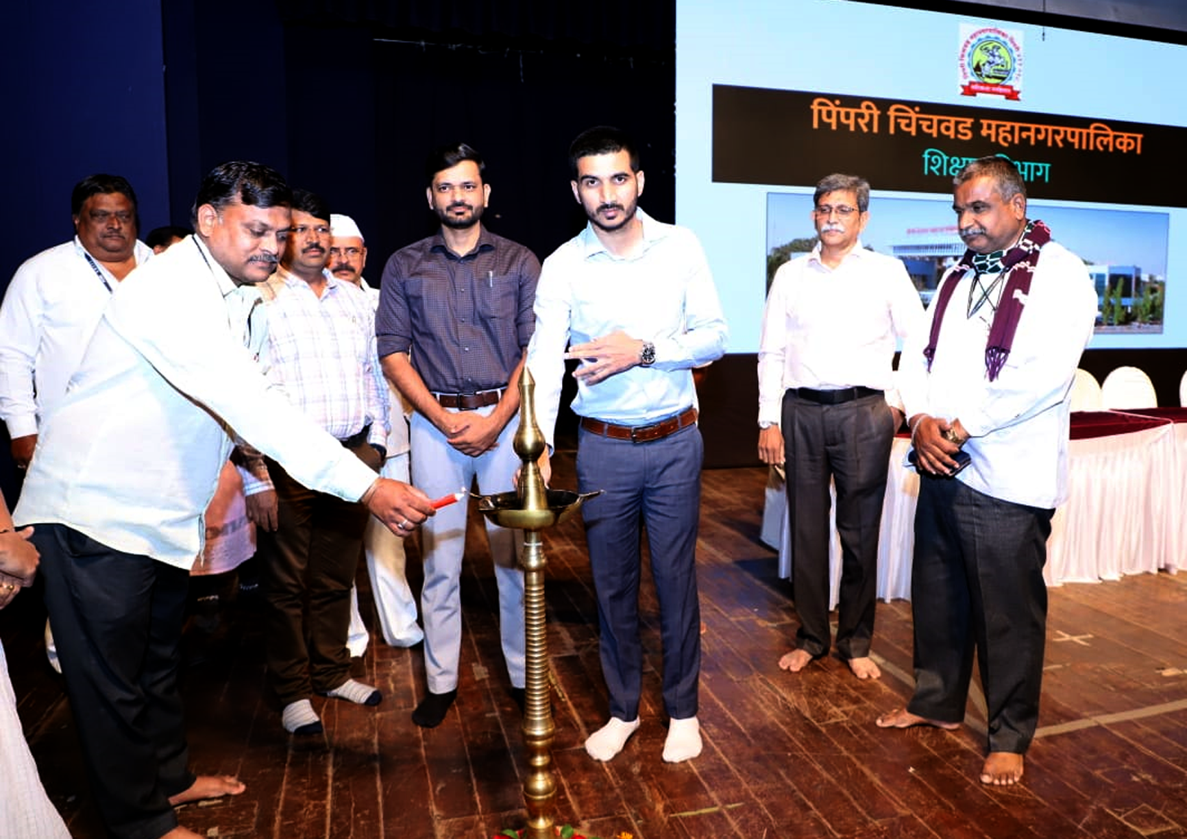 शाळा व्यवस्थापन समितीमुळे शाळेचा दर्जा उंचावण्यासोबतच विद्यार्थ्यांची पटसंख्याही वाढेल : आयुक्त