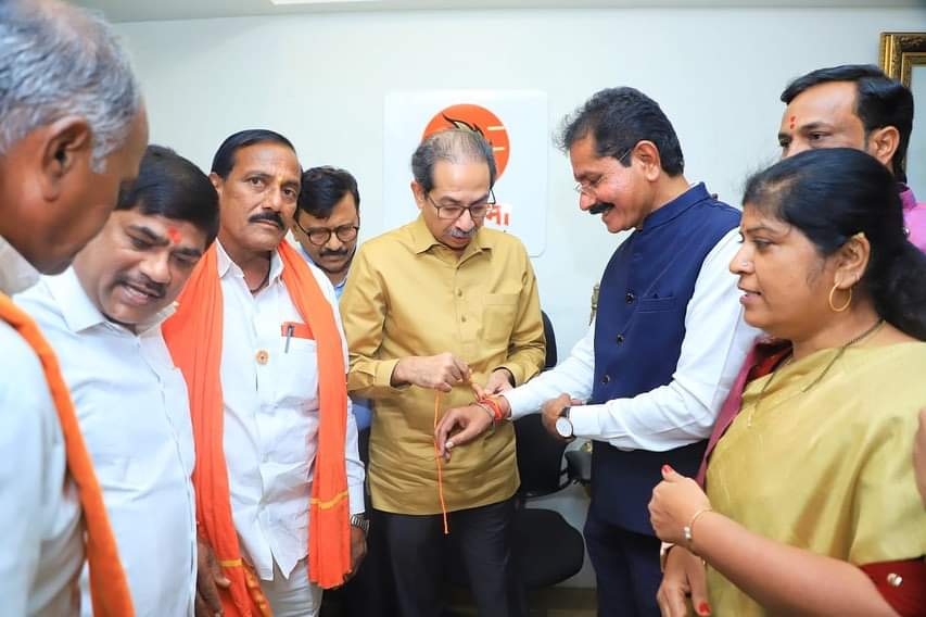 भाजपला पिंपरी चिंचवडमध्ये धक्का, एकनाथ पवार यांनी वाढदिनी मातोश्रीवर केला शिवसेनेत प्रवेश