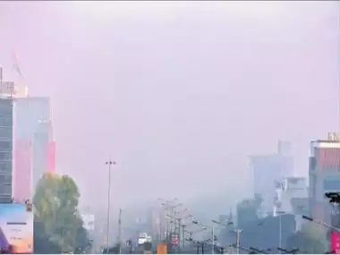 लक्ष्मीपूजन दिवशी फटाक्यांनी पुण्यावर धुराची चादर पसरली