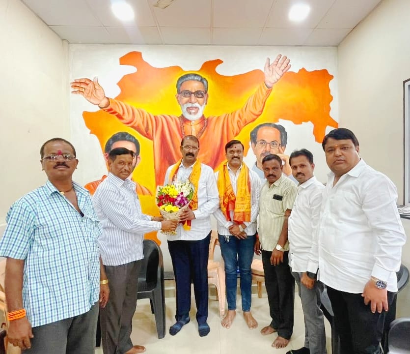 मोहननगर शिवसेना शाखेच्या वतीने संजोग वाघेरे यांचा सन्मान