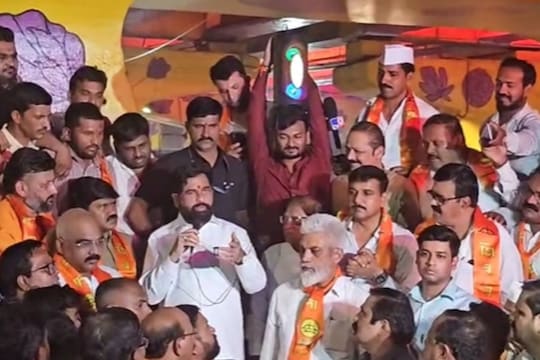 भुजबळ काका-पुतण्याच्या एन्ट्रीनं नाशिकच्या राजकारणात मोठं ट्विस्ट