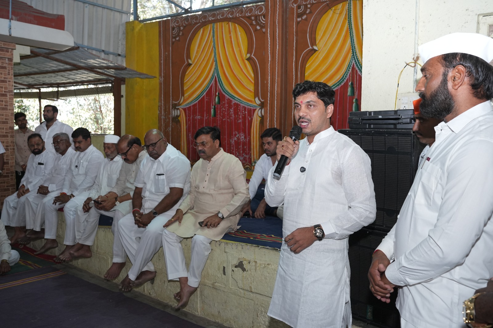 शिवसैनिक अजित गव्हाणे यांच्या पाठीशी खंबीरपणे उभे राहणार - रवी लांडगे