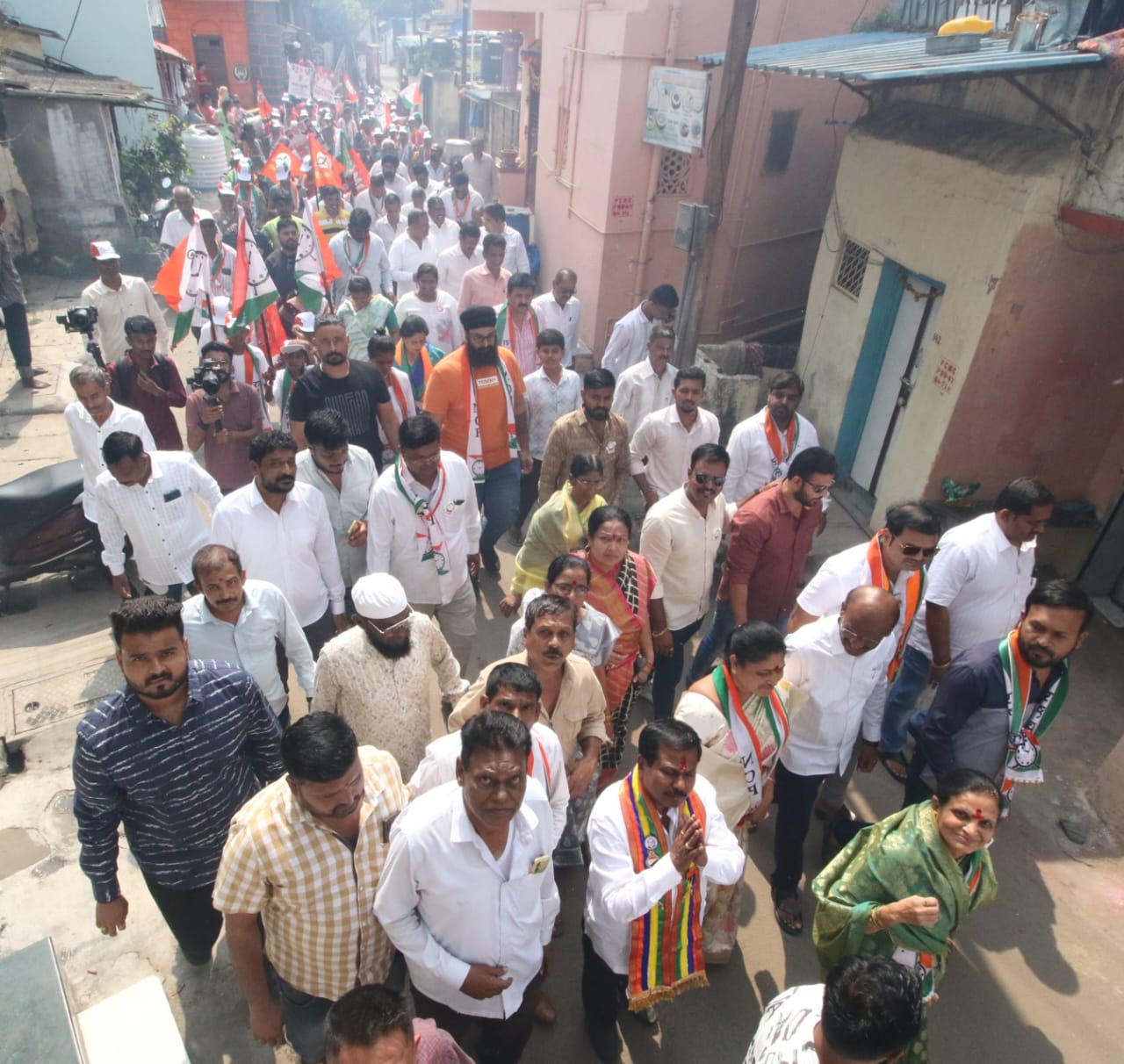 संपूर्ण मतदारसंघात मेट्रोचे जाळे उभारणार, सर्व झोपडपट्ट्यांचे पुनर्वसन करणार : अण्णा बनसोडे यांचे आश्वासन