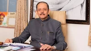 लोकमान्य टिळकांचे पणतू, 'केसरी'चे विश्वस्त संपादक डॉ. दीपक टिळक यांना उपमुख्यमंत्री अजित पवार यांच्याकडून श्रद्धांजली