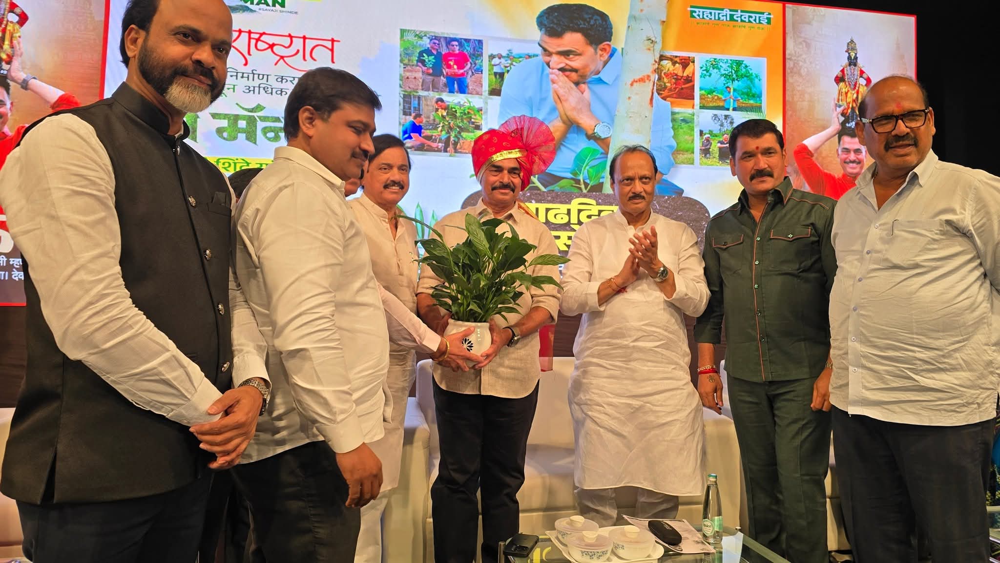 सयाजी शिंदे यांच्या 66 व्या वाढदिवसानिमित्त ‘हरित सोहळा’ एका दिवसात एक लाख वृक्षारोपण