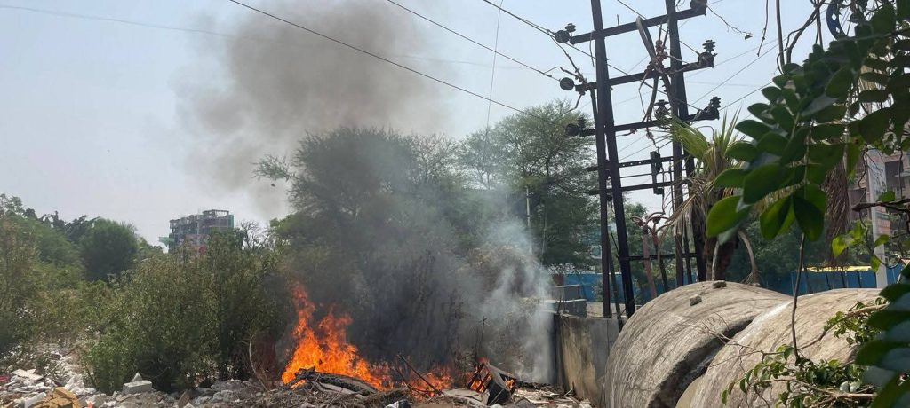 पिंपळे सौदागरमध्ये ट्रान्सफॉर्मरलगत आग ; तत्पर कारवाईमुळे मोठी हानी टळली
